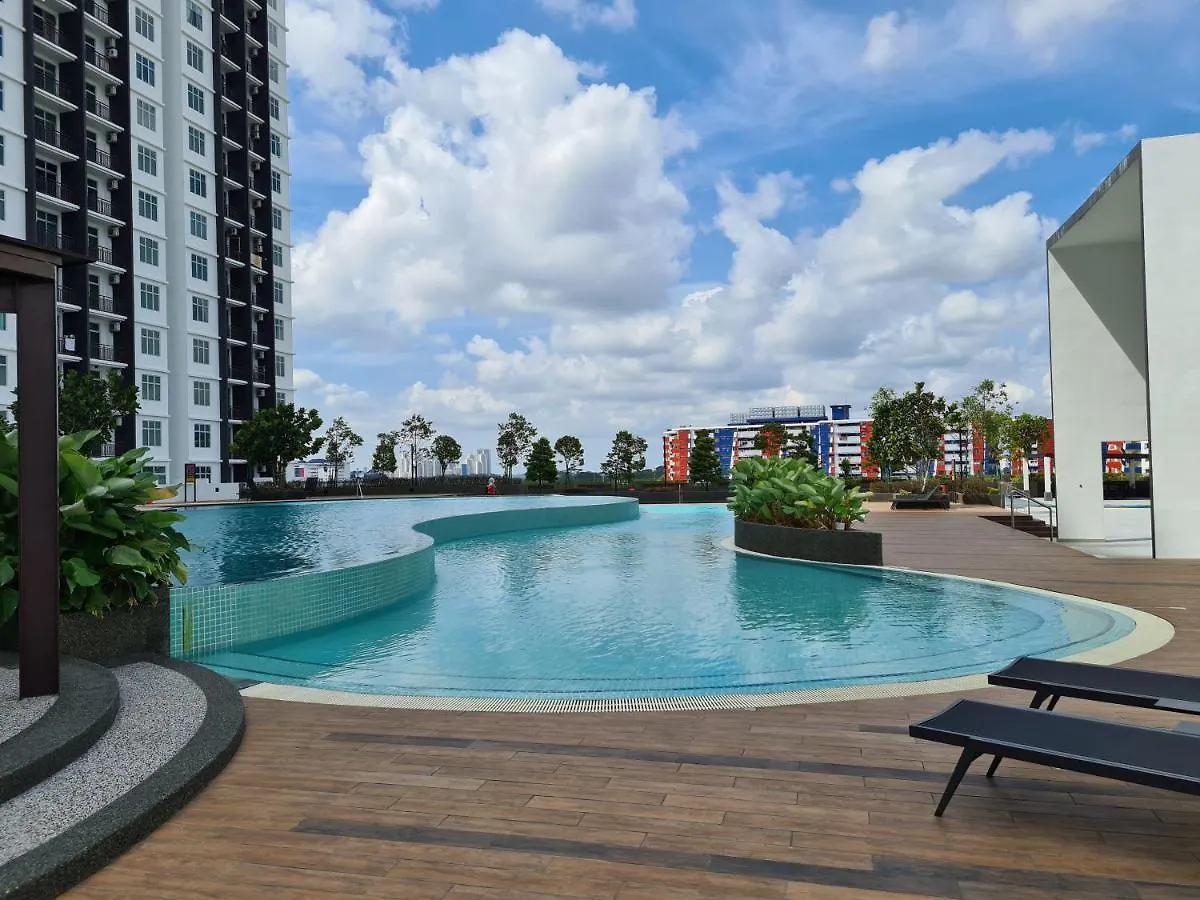 Eid2 Sks Habitat Larkin: Spacious Family Suite with Premium Amenities Johor Bahru 0*,  Malaysia