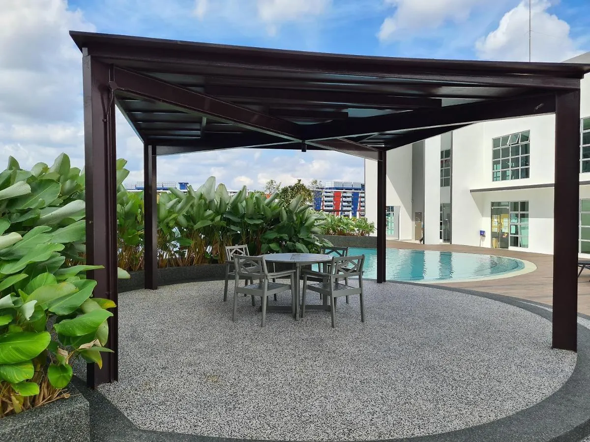 Apartment Eid2 Sks Habitat Larkin: Spacious Family Suite with Premium Amenities Johor Bahru