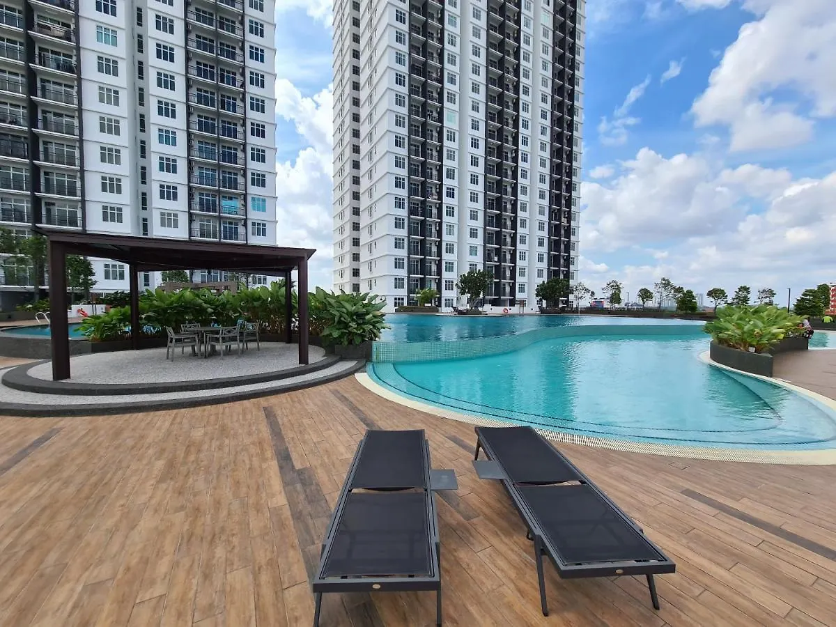 Eid2 Sks Habitat Larkin: Spacious Family Suite with Premium Amenities Johor Bahru