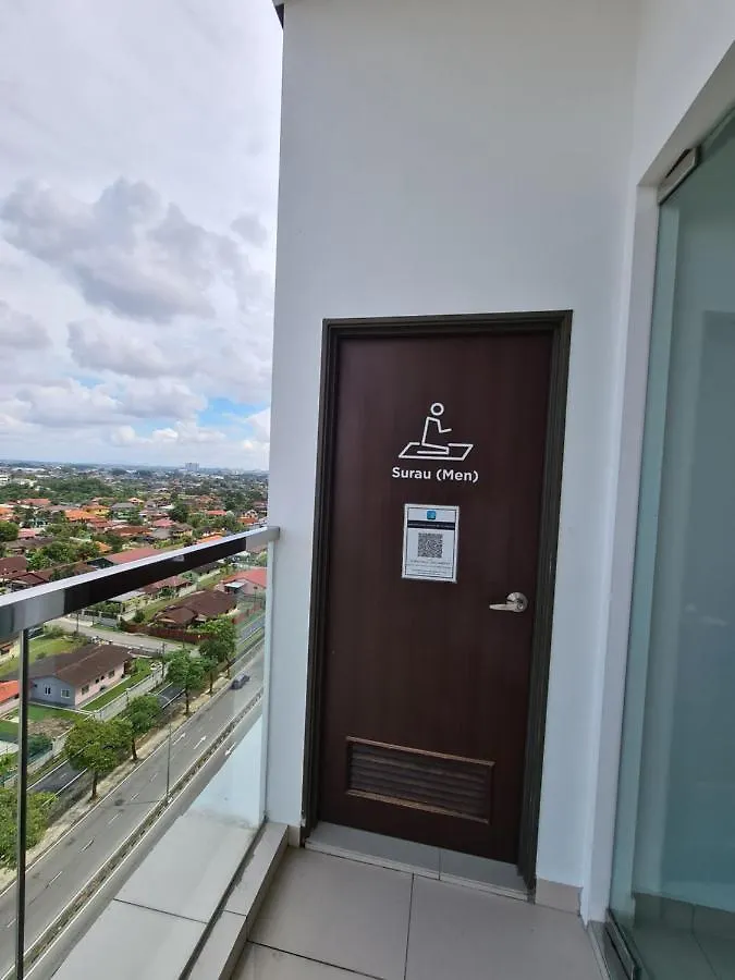 Apartment Eid2 Sks Habitat Larkin: Spacious Family Suite with Premium Amenities Johor Bahru