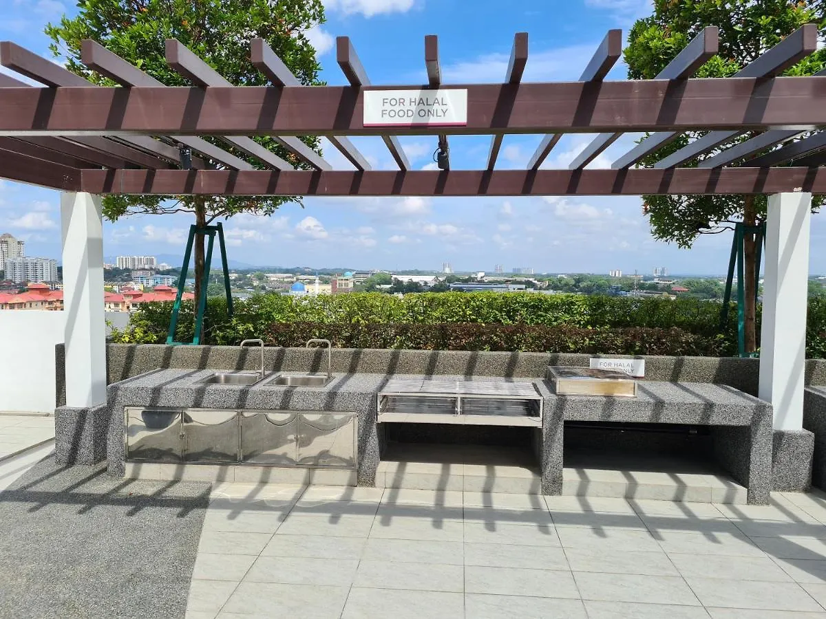 Eid2 Sks Habitat Larkin: Spacious Family Suite with Premium Amenities Johor Bahru Malaysia